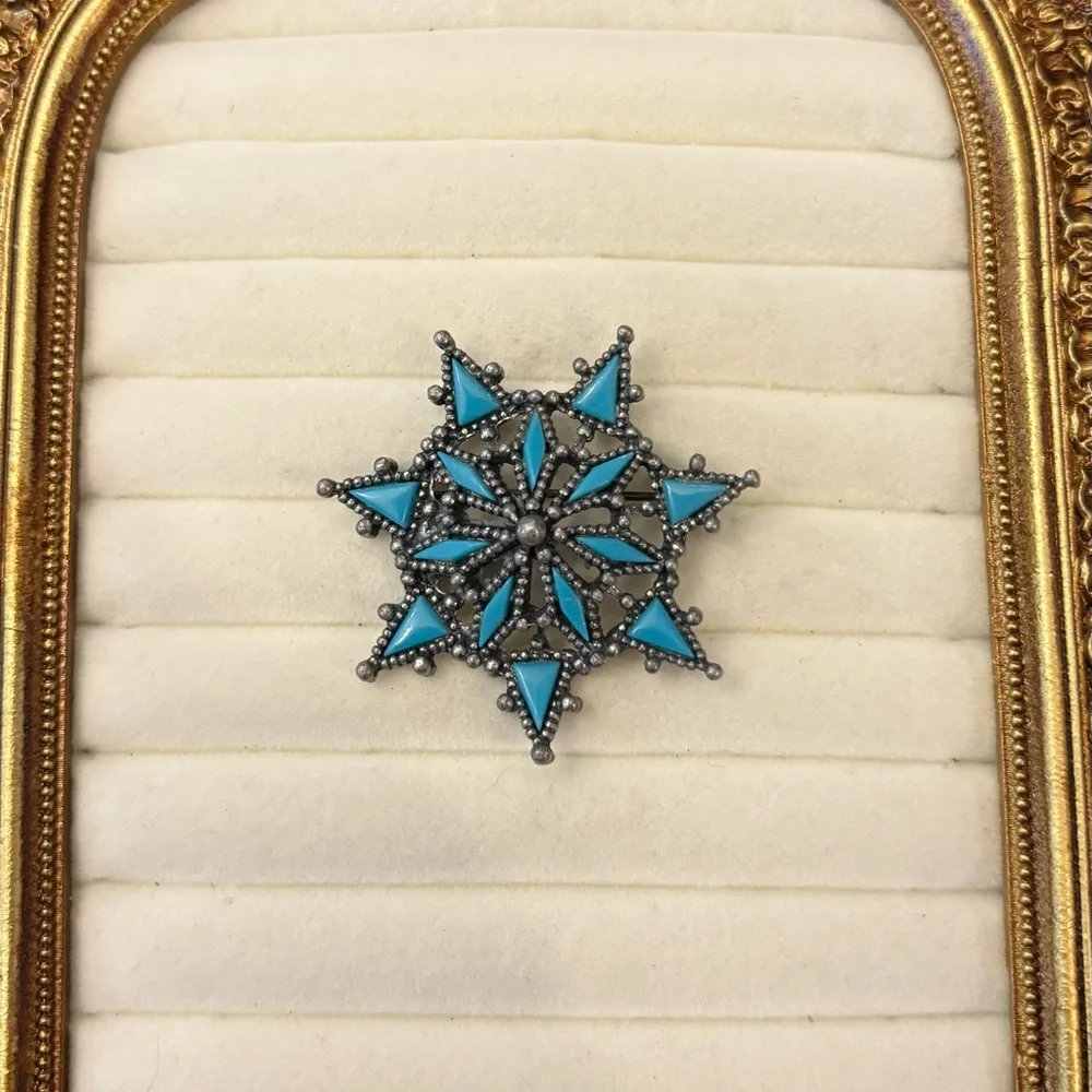 Signed NYT Southwest Faux Turquoise Brooch Silver‎ Tone Vintage Western Cowgirl